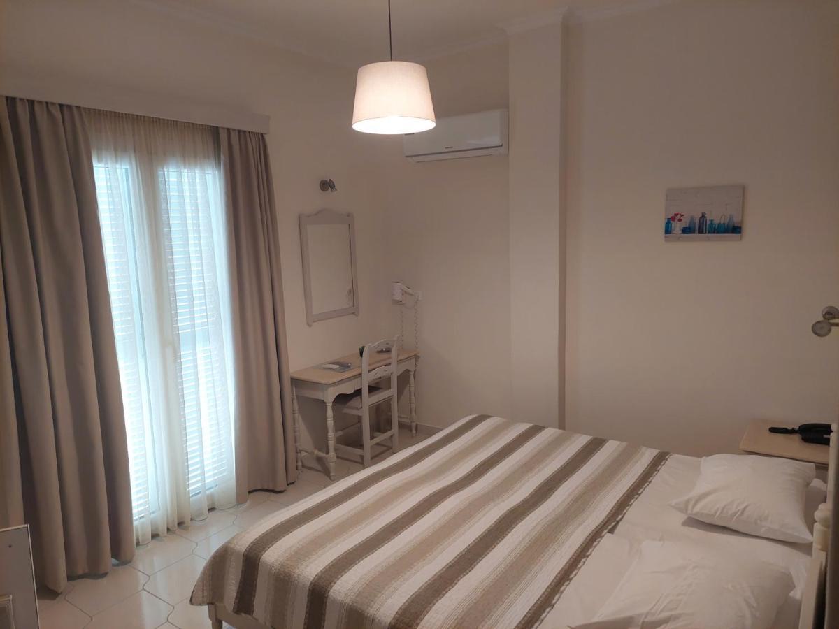 Alkyon Hotel Kamári 외부 사진